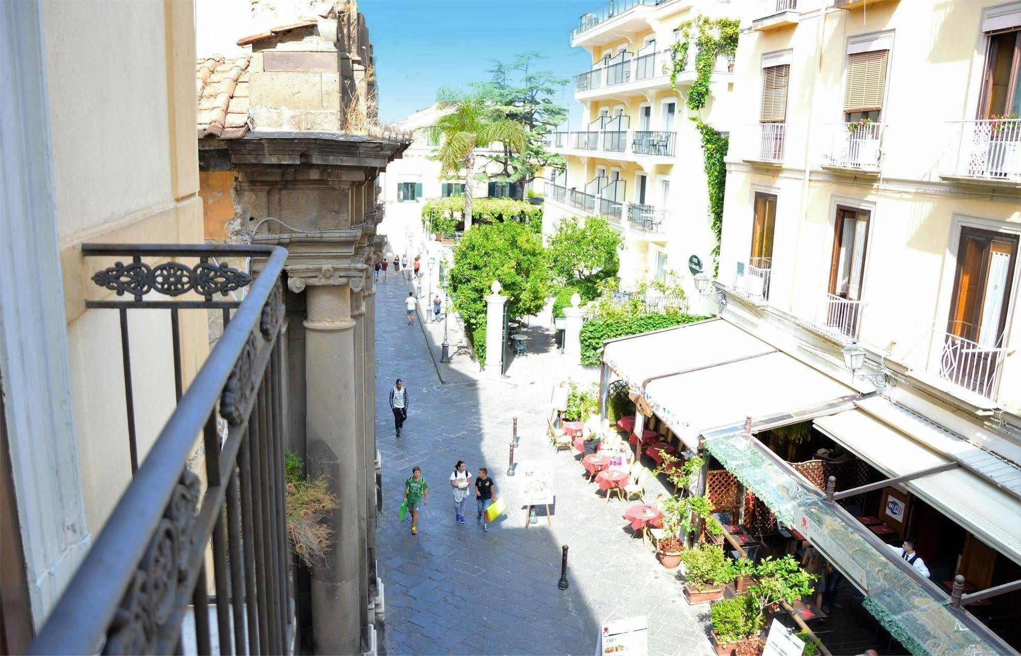 1878 3* Península Sorrentina